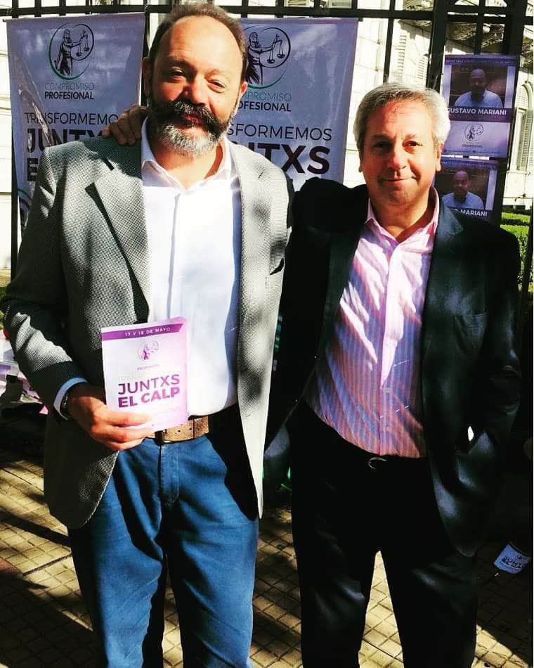 CompromisoProf's tweet photo. Dos grandes abogados de @CompromisoProf y de gran trayectoria en el fuero laboral, nuestro candidato @Gstvmariani y Juan Amestoy. #Lista1348 " Compromiso Profesional" #TransformemosJuntxsElCALP https://t.co/n9d4URDRmk