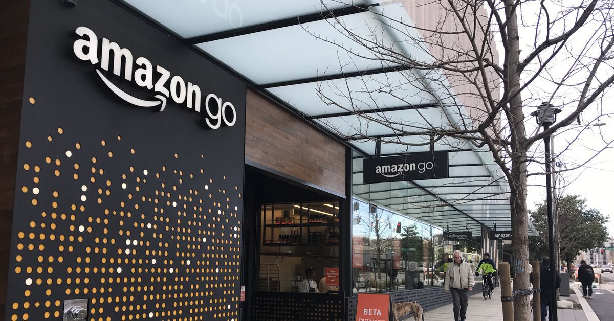 InnovationWars's tweet photo. Amazon Go — a cashierless version of 7-Eleven — is expanding to San Francisco and Chicago https://t.co/9Ojlostb8F #innovationwars #retail https://t.co/7Bc3O8SxDU