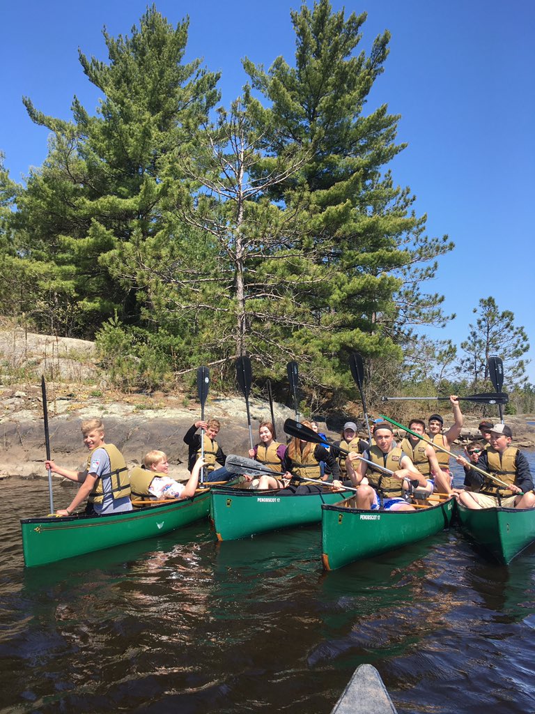 CarrieSanda's tweet photo. Fun in the sun canoeing at Jay Cooke. Everyone had a lot of fun! #isd97 #excellenceforlife https://t.co/9L9OKAg5AN
