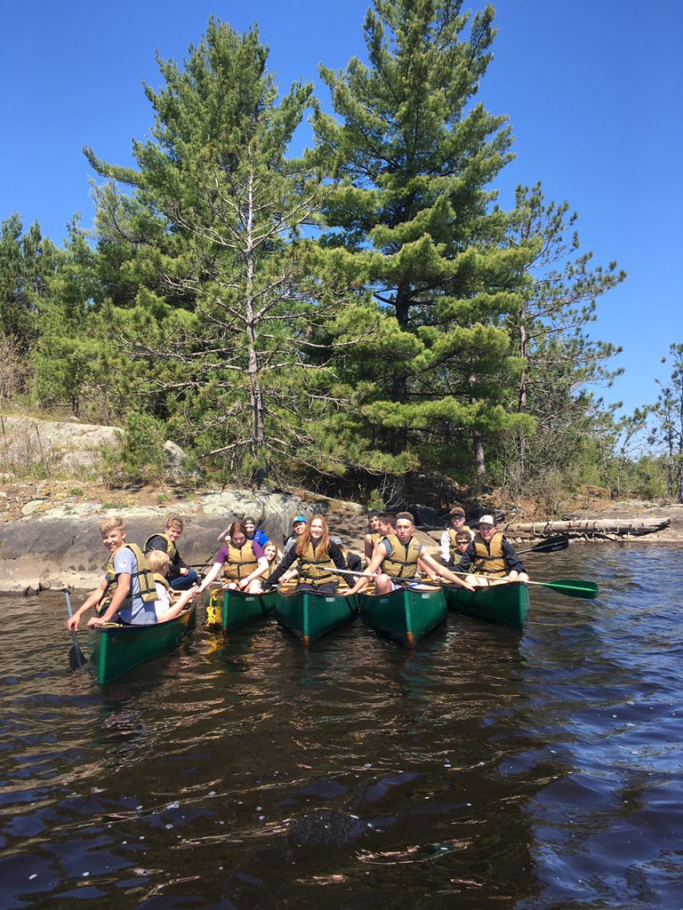 CarrieSanda's tweet photo. Fun in the sun canoeing at Jay Cooke. Everyone had a lot of fun! #isd97 #excellenceforlife https://t.co/9L9OKAg5AN