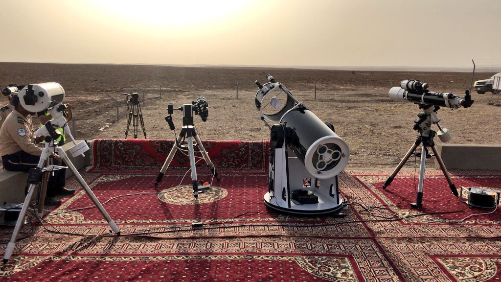 SaudiNewsFR's tweet photo. Urgent : 

Notre équipe n'a pas pu observer l'entrée du mois de #RamadanMubarak 

Le jeudi 17 mai sera très probablement le 1er jour de #Ramadan2018 en attendant l'officialisation de la Haute Cour de Justice à #Riyadh https://t.co/oFGbdMzcVD