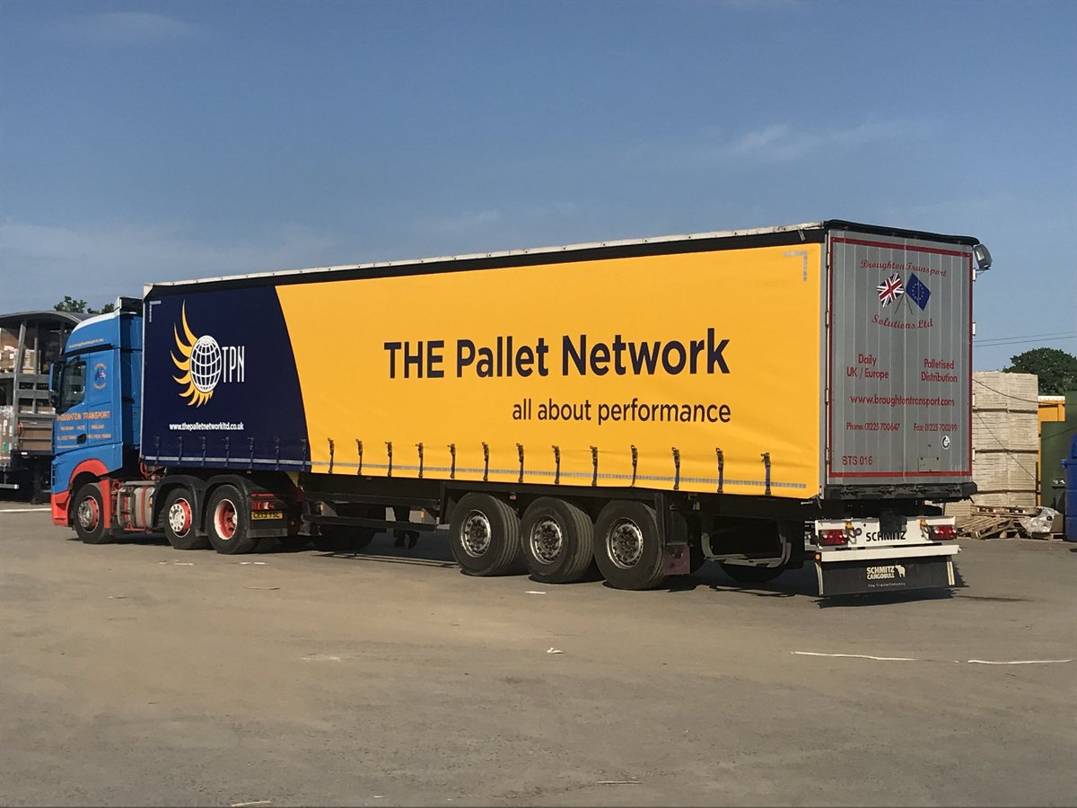 OurTPN's tweet photo. Congrats to @OurTPN member Broughton Transport on their latest trailer, a very smart looking combo. https://t.co/qCR70la34P