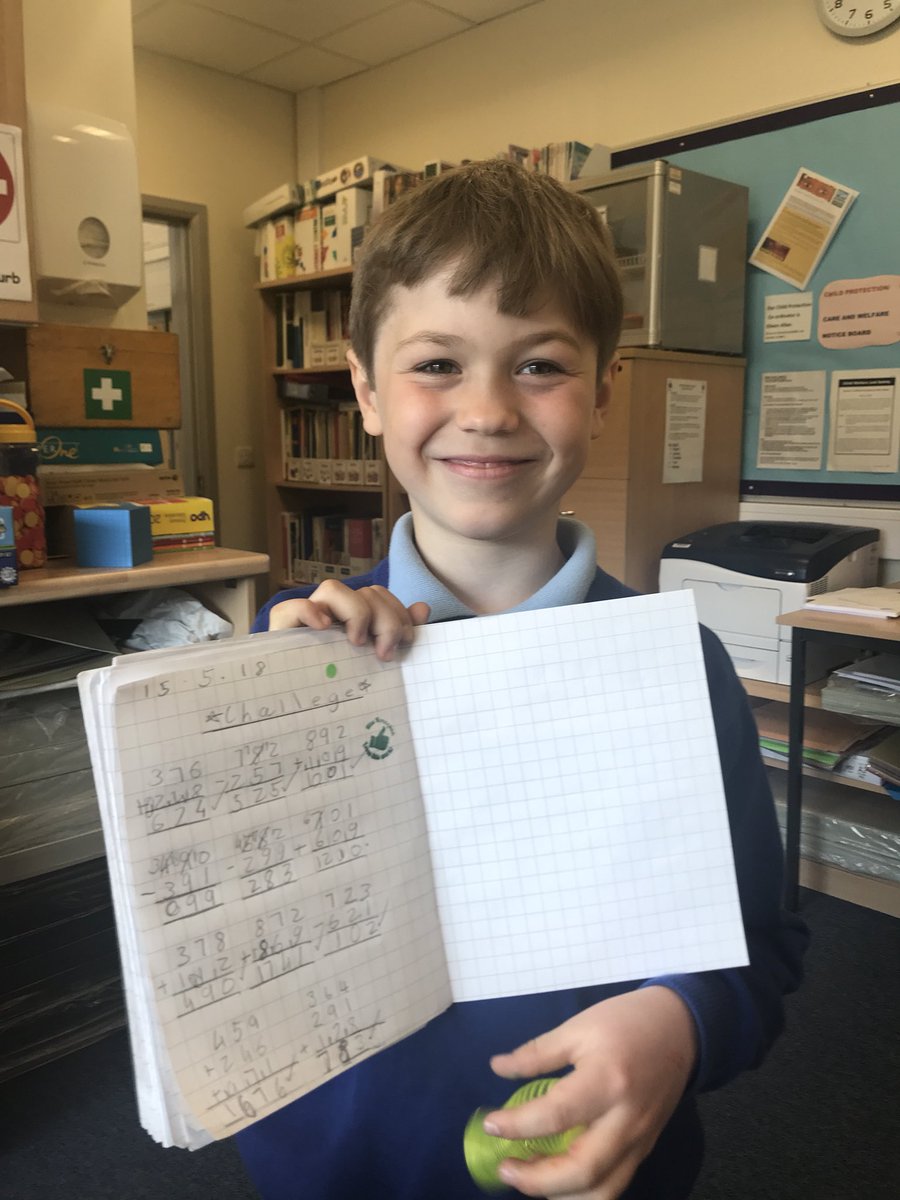PirieParkPS's tweet photo. P4 superstars showing off their fantastic maths work! 👏🏻👏🏻👏🏻 #proud @P4PiriePark https://t.co/fMCUNYfMLl