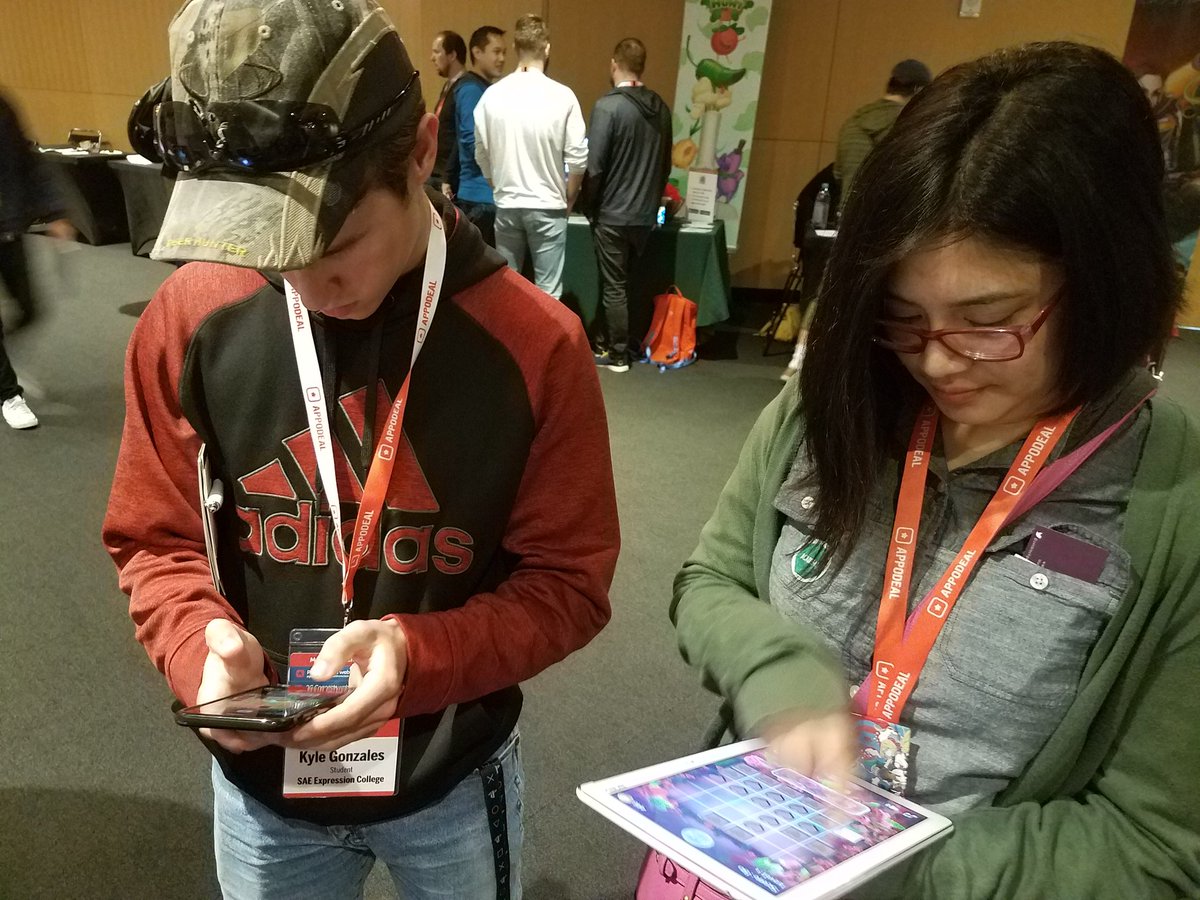 WrittyMcWritter's tweet photo. Dual zenblock players!
#games #gaming #gamers #gamer #videogames #zenblocks #PGCSanFrancisco #androiddev #indiedev #socialmedia #producer #business #mobile #success #Entrepreneur #polycarbongames #mobile #multiplayer #FriendshipGoals https://t.co/pJ3RKGG8Az