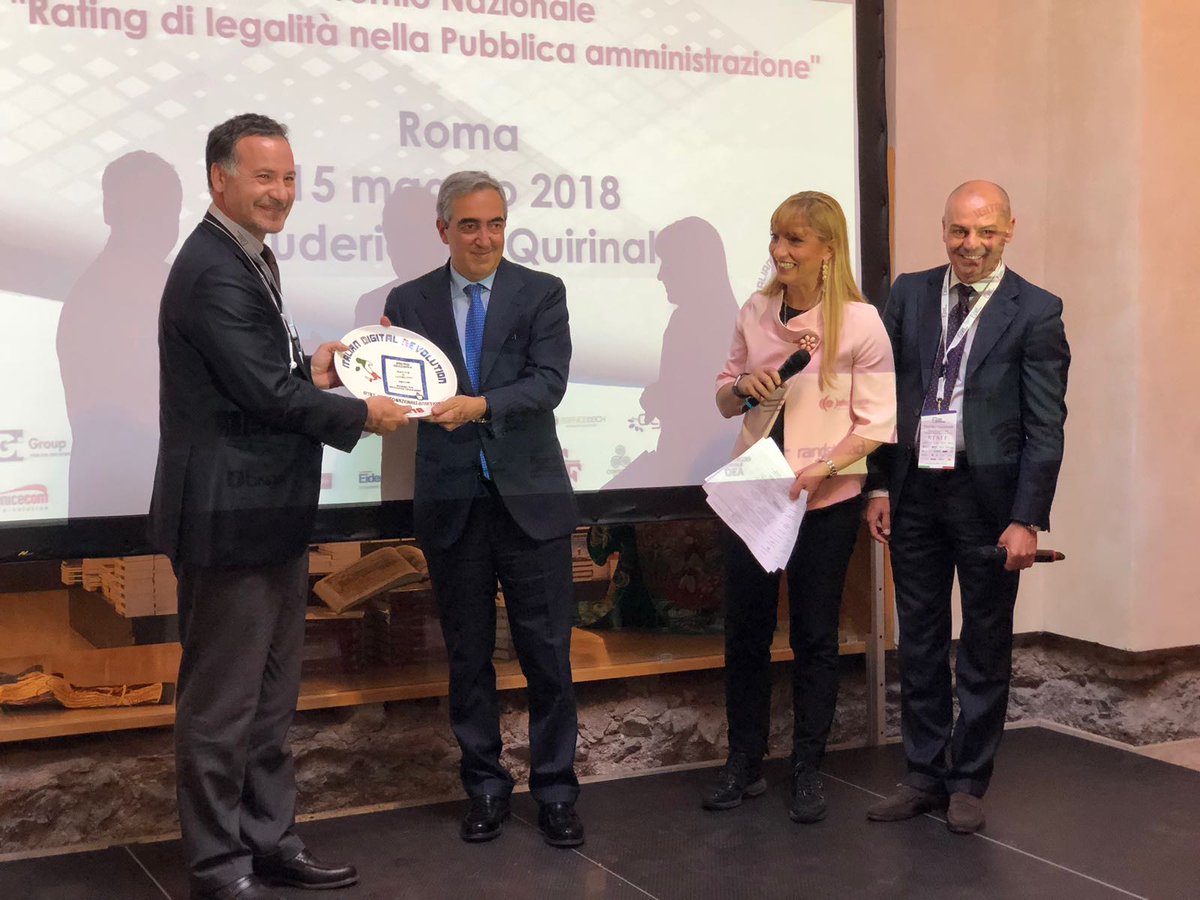 Alle Scuderie del Quirinale la cerimonia di consegna dei riconoscimenti promossi dall’<a href="/ItalianDigitalR/">Fondazione AIDR</a> . Pubblica amministrazione: a Ministero delle Infrastrutture, Inps e Istat il premio nazionale “Rating di legalità”  <a href="/nicastri_mauro/">Mauro Nicastri</a> <a href="/damicod/">Davide  D'Amico</a> <a href="/avolio_fabrizio/">Fabrizio Avolio</a> <a href="/RosCesareo/">Rosangela Cesareo</a>