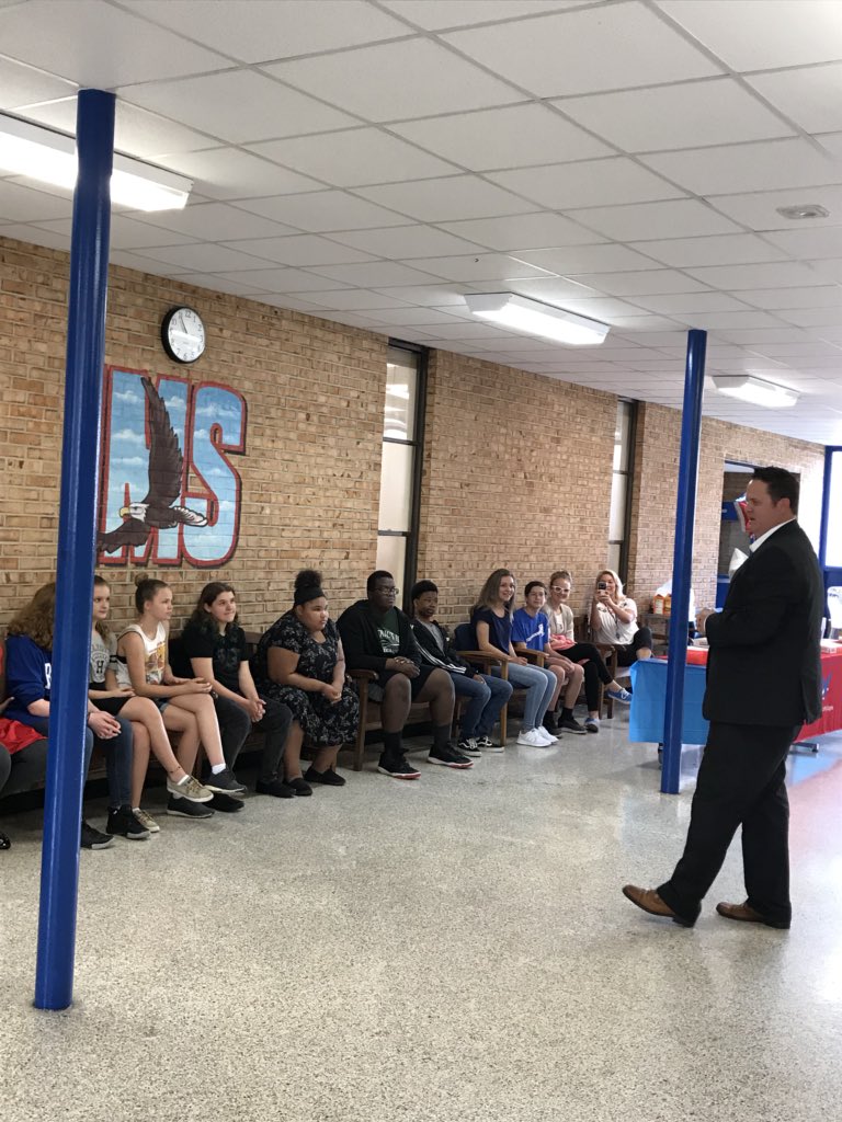 CManugo's tweet image. Thanks @BeachSupe for visiting the @IMSEagles ‘Nest to recognize our awesome @IndependenceSCA and staff for earning the United Way Spirit Award! #IMAmazing #VBAmazing #WeAreVBSchools