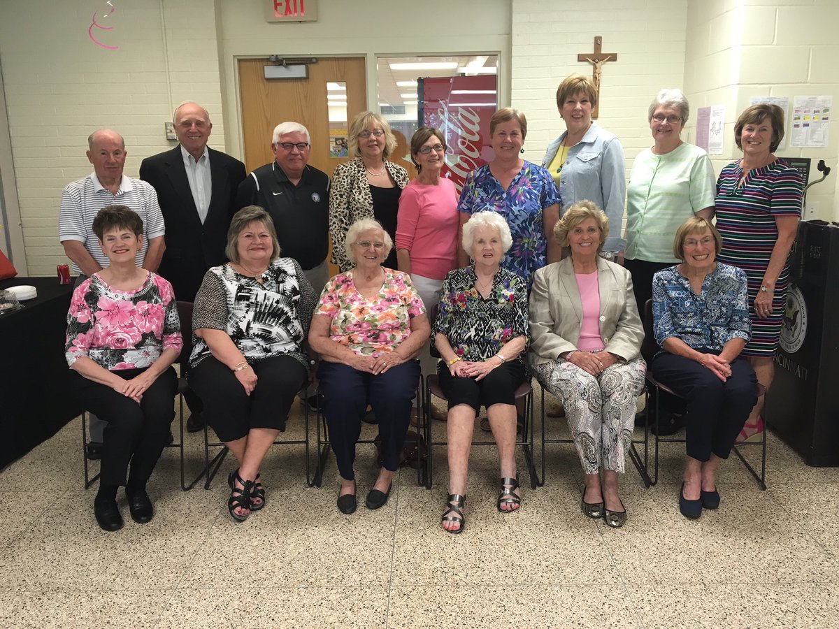 So happy to welcome these "Golden Mohawks" for lunch today - Retired McA faculty and staff! 💛