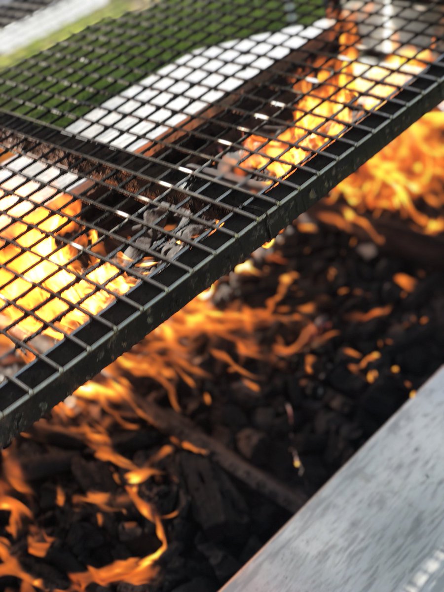 J_Henderson89's tweet photo. A great day for our first BBQ wedding of the year at the stunning @Fieldofdreamsni last Saturday!
All of our meats are cooked over open coals, oak wood and garden herbs on our @TrailblazerBBQ
#teamFVB #FVcatering https://t.co/tw23zMGRig