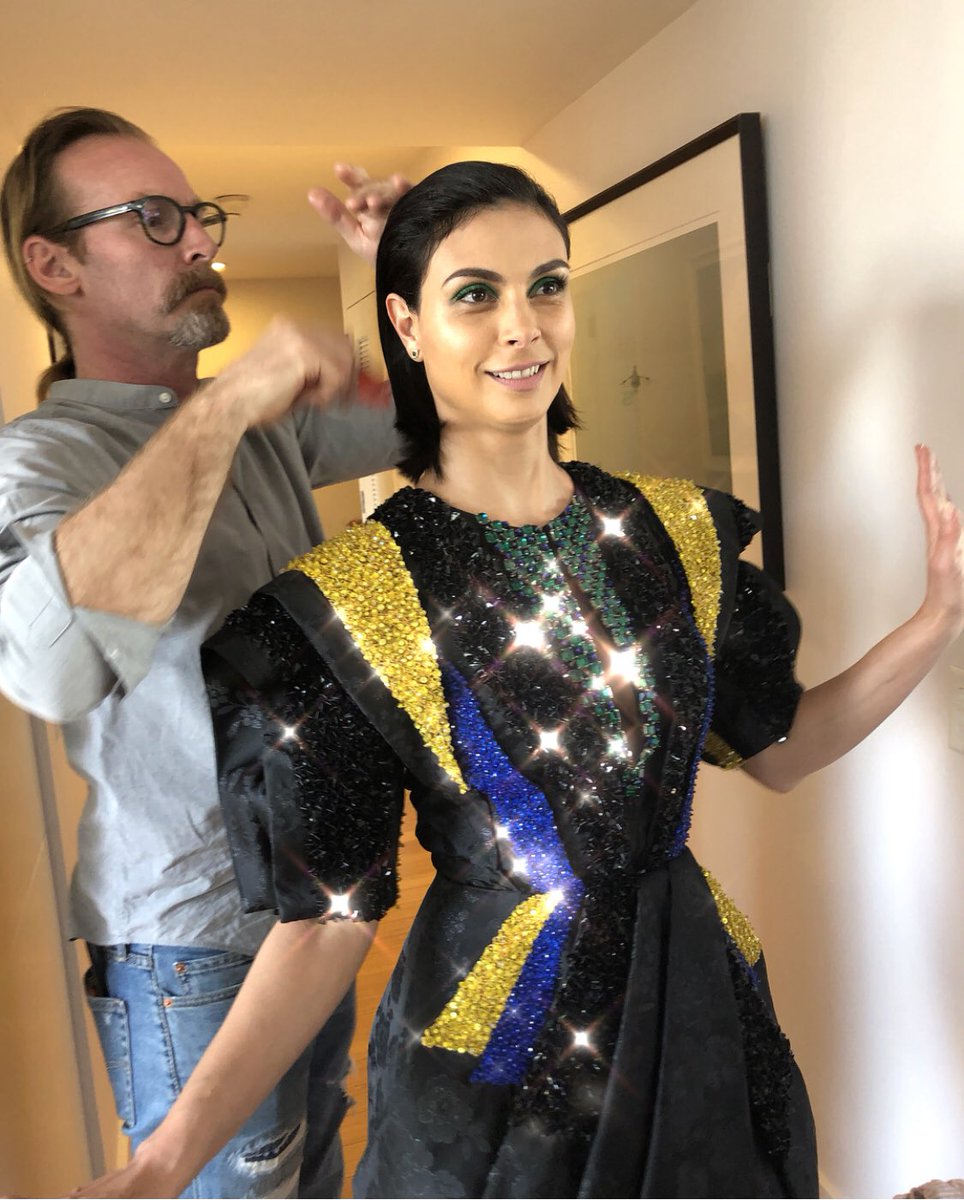 Pai_Shau's tweet photo. We LOVE how @PeterButlerHair styled @missmorenab using Pai-Shau for the @deadpoolmovie premiere last night in New York City. Swipe to see the products he used and her final red carpet look! ✨What do you think? #Deadpool2 https://t.co/WEjGh5tdFX