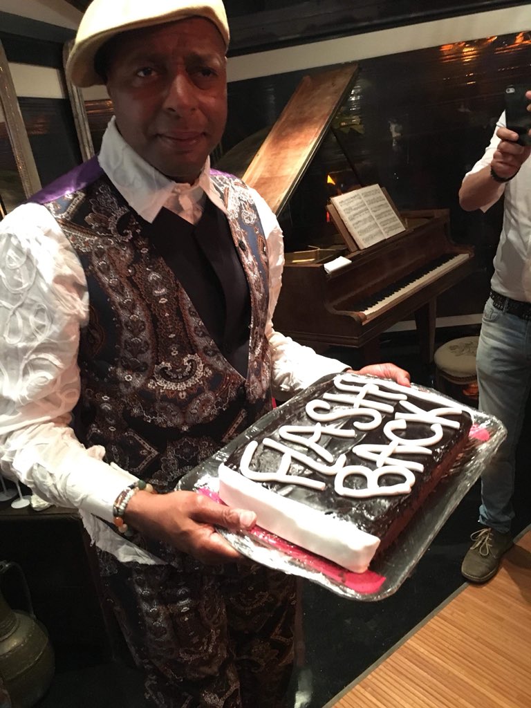 Was honoured in cannes last night with a Flashback cake at Villa barrone by host Laurent Aryault was a lovely event when they took the pic I was nearly in tears 😂