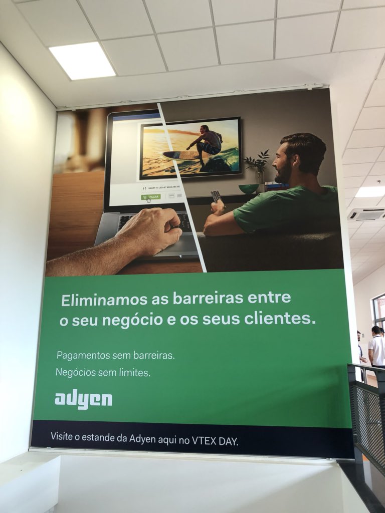 roelantprins's tweet photo. I have been to many events across the world, but nothing is as vibrant as Vtex Day in Sao Paulo. #vtexday2018 @AdyenBrasil @Adyen https://t.co/KSa3bCND8h