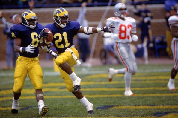 A very happy birthday to SB XXXI MVP & Heisman Trophy winner - The great Desmond Howard!!!  GO BLUE! 