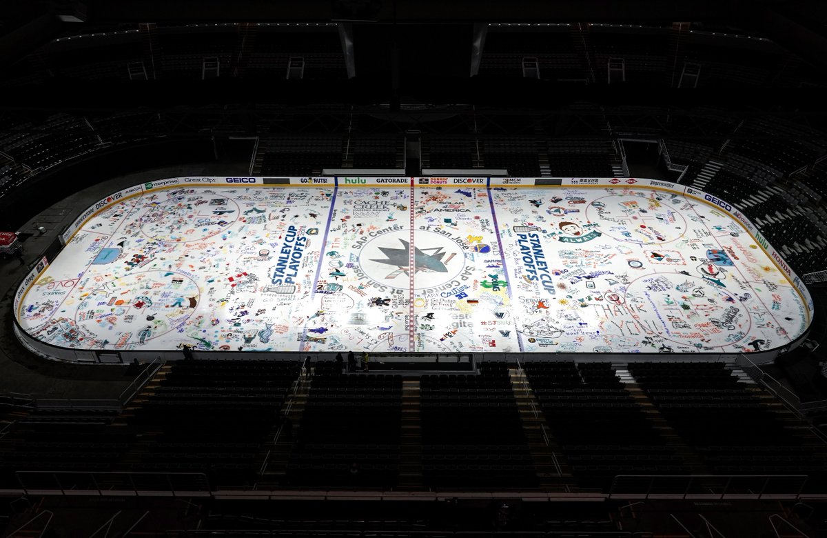 SanJoseSharks's tweet photo. #Sharks365 members showed off their inner artists at last night's #PaintTheTank! 🎨 https://t.co/6OYqj1mxbq