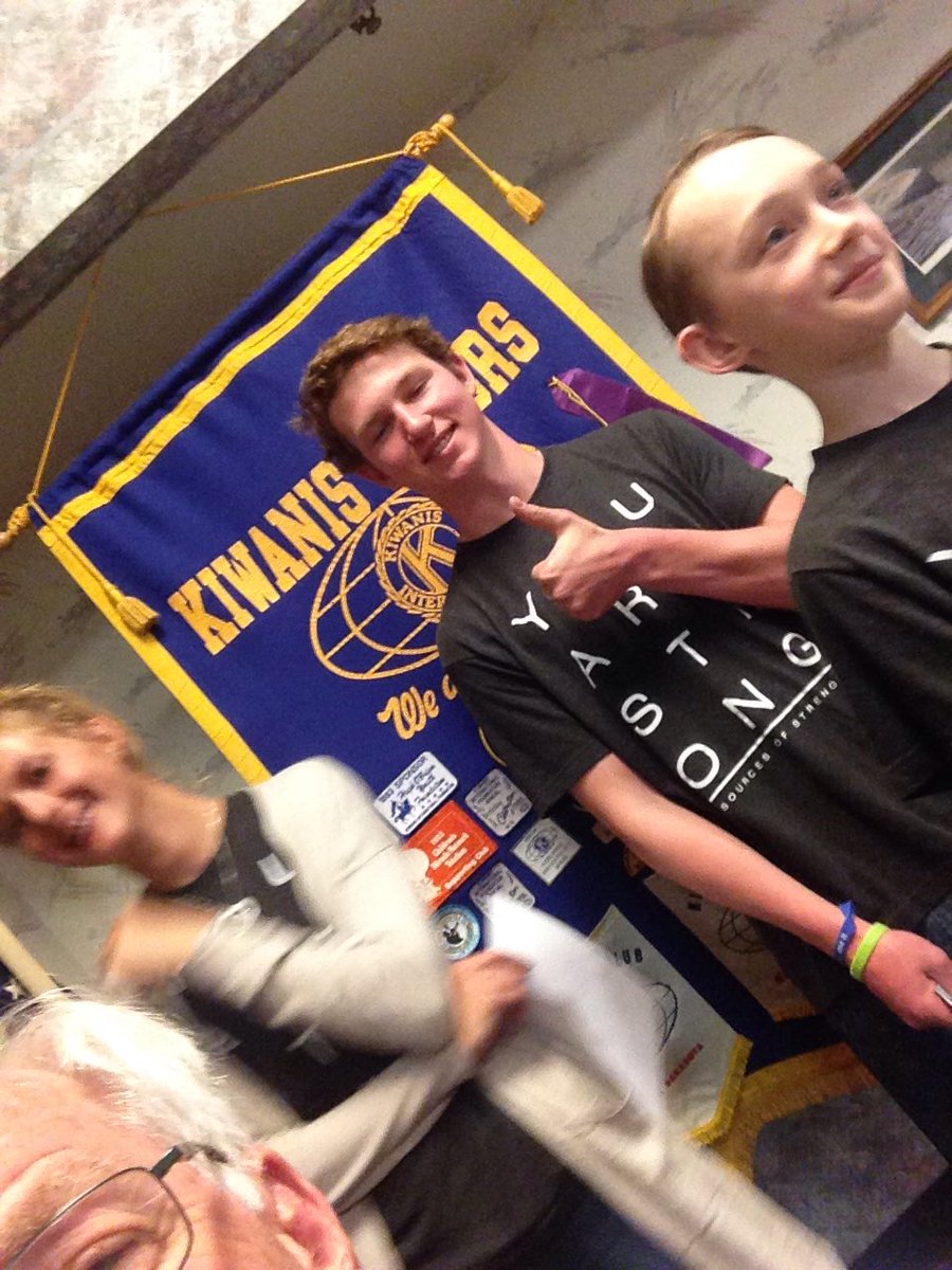 dvl1598's tweet image. At Kiwanis meeting. Student speakers #goodprogram