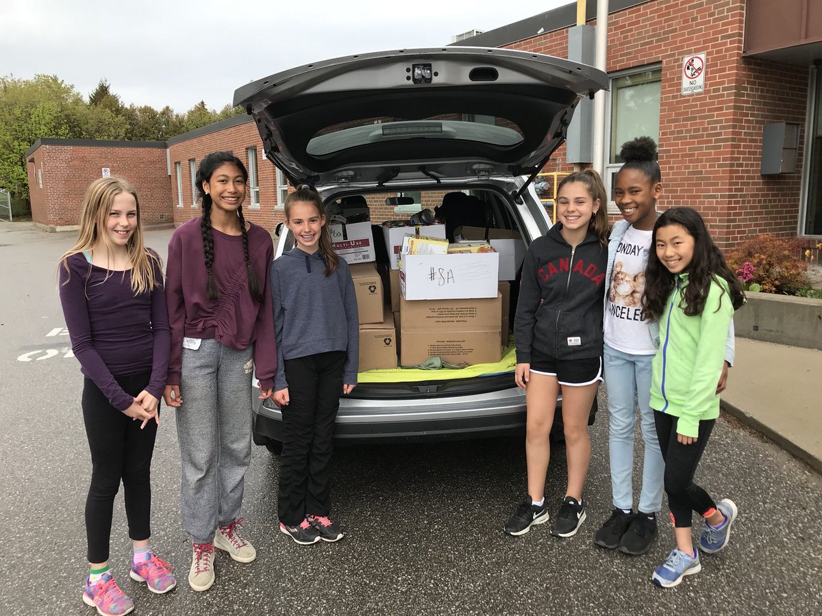 FrenchmansBayPS's tweet photo. These Gr. 6 students @FrenchmansBayPS were responsible for the collection of food during our spring dance and its donation to Saint Paul’s on-the-hill Community Food Bank. #WeAreDDBB #WeAreFBPS https://t.co/Wd5HLOMokv