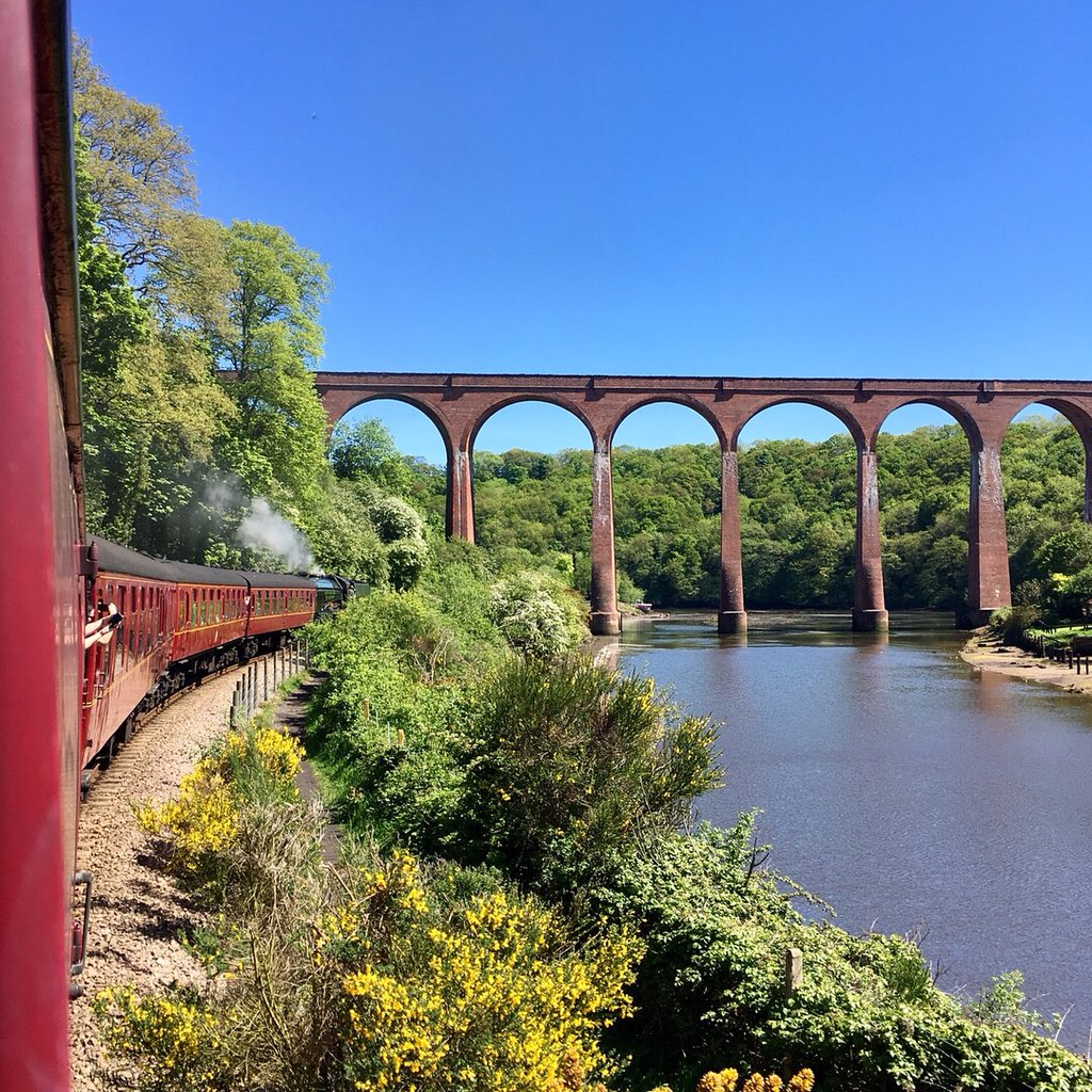 cat_barlow's tweet image. What a fantastic day out yesterday on the @nymr from Pickering to Whitby via Goathland (aka Hogsmeade). Trains combined with Harry Potter and sunshine and I was in my element! We didn’t spot Dracula though, don’t think he’s a fan of the sunshine...