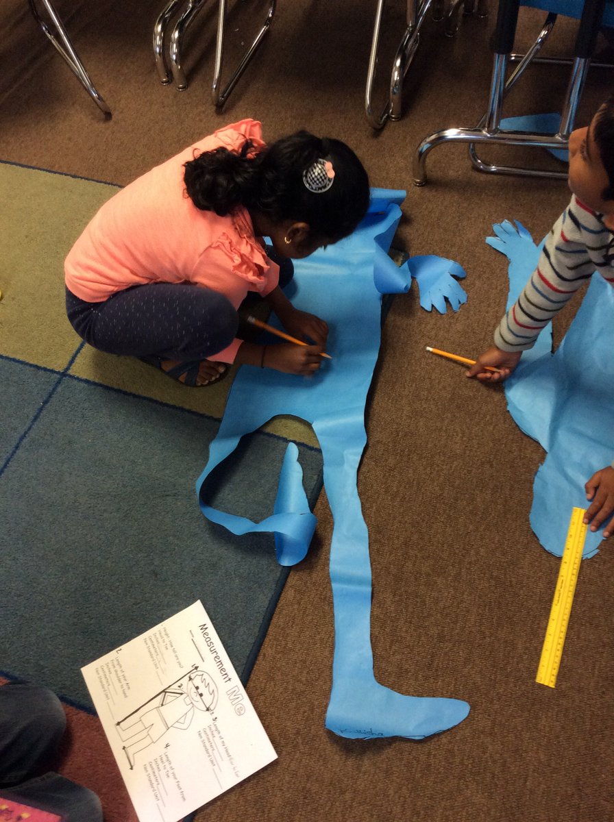Matsisheteach's tweet photo. Measurement Me~ Using our knowledge of #metricsystem and #customaryunits to measure our bodies! #handsonmath #mathfun #handsonmindson@DeVargasSchool DVLIONS https://t.co/VTiedT5rBz