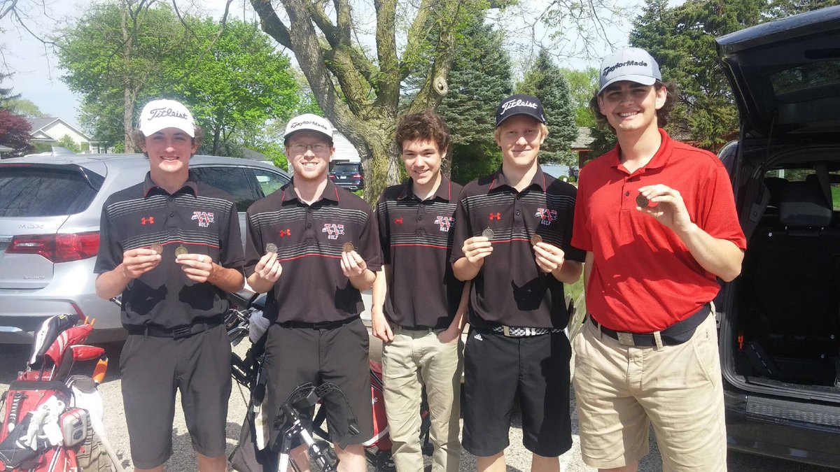 As you can see, the team brought home lots of hardware with <a href="/zstrasser00/">Zach Strasser</a> earning 1st team, <a href="/DSchleus/">Dayne E. Schleusner</a> and Josh Peterson 2nd team SLC. @DevinSpath also wins a tourney medal and Augie Horak Shoots his best round of the year with a 90. #InspiredByWilmot