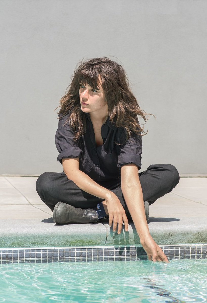 A portrait I made of the rocking Courtney Barnett in this week's New Yorker 
newyorker.com/magazine/2018/…