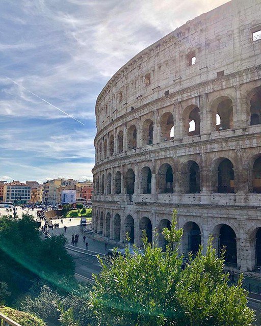 AChrisHeathMD's tweet photo. Reposting @teopicchi:
Roma, una frazione di eternità 🇮🇹 #roma #rome #italy #colosseo #sun #indacity #immortal #vacation #vacancy #trip #love #time #totti #selfie #italia #capitale https://t.co/qXyHrjIANq
