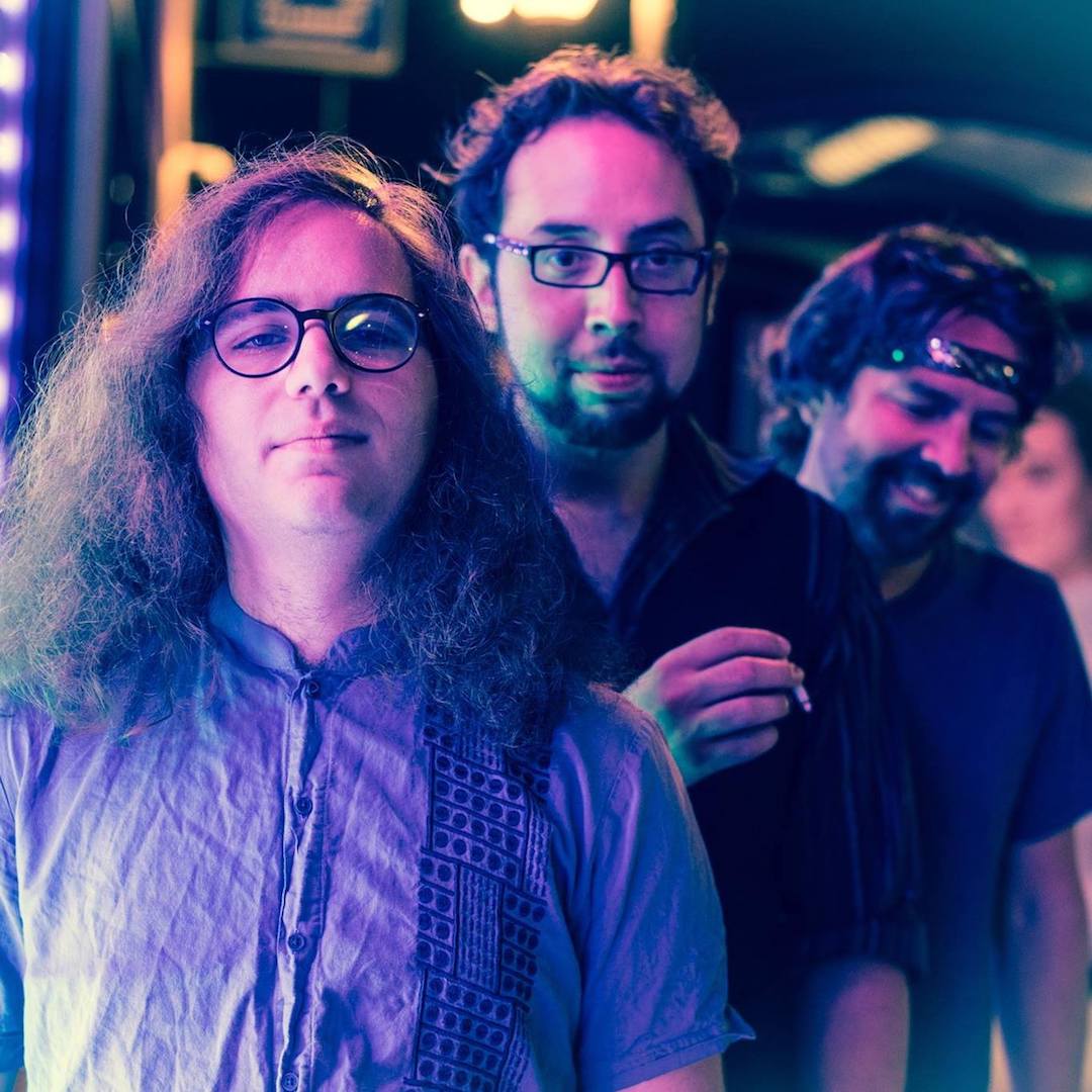 HarmonicaDunn's tweet image. Catchy hooks &amp;amp; transcendent vibes &amp;gt;&amp;gt; Catch @CygnusLoopMusic at @tonicroom TONIGHT, Tue, May 15th with Nashville prog-punks @chiconashville &amp;amp; indie-rock duo @BernieAndWolf! 🎫 &amp;gt; bit.ly/CyngusLoopMay15