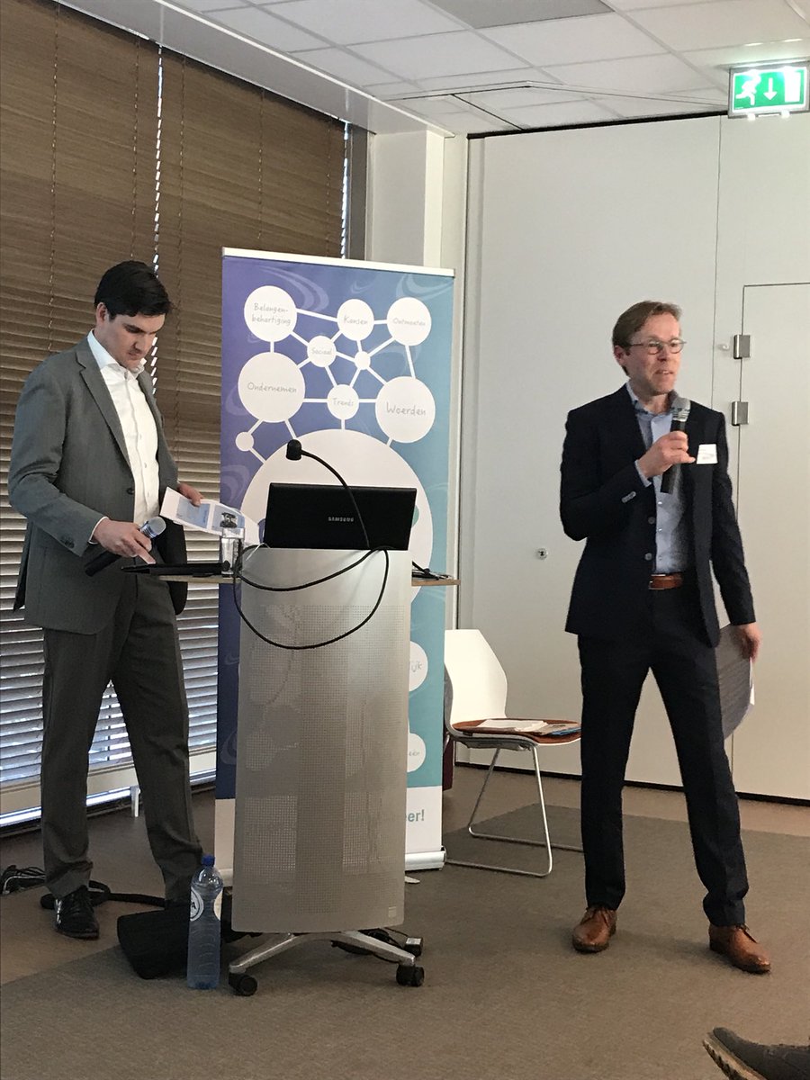 OKWWoerden's tweet photo. Veel interesse voor de OKW Kennissessie! @Mistraladvocaten neemt ons mee in de AVG. https://t.co/PNhZmOzj2I