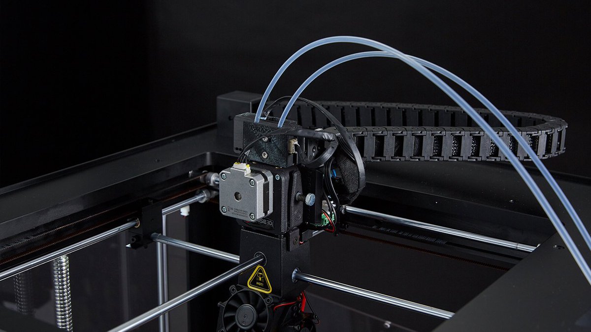 3DPlemya's tweet photo. PRO 2, новый профессиональный 3D принтер от известной китайской компании Raise3D. Производитель в данной модели сделал упор на высокоточное прототипирование и возможность работать с широким ассортиментом полимеров. https://t.co/jPnElwymH1
