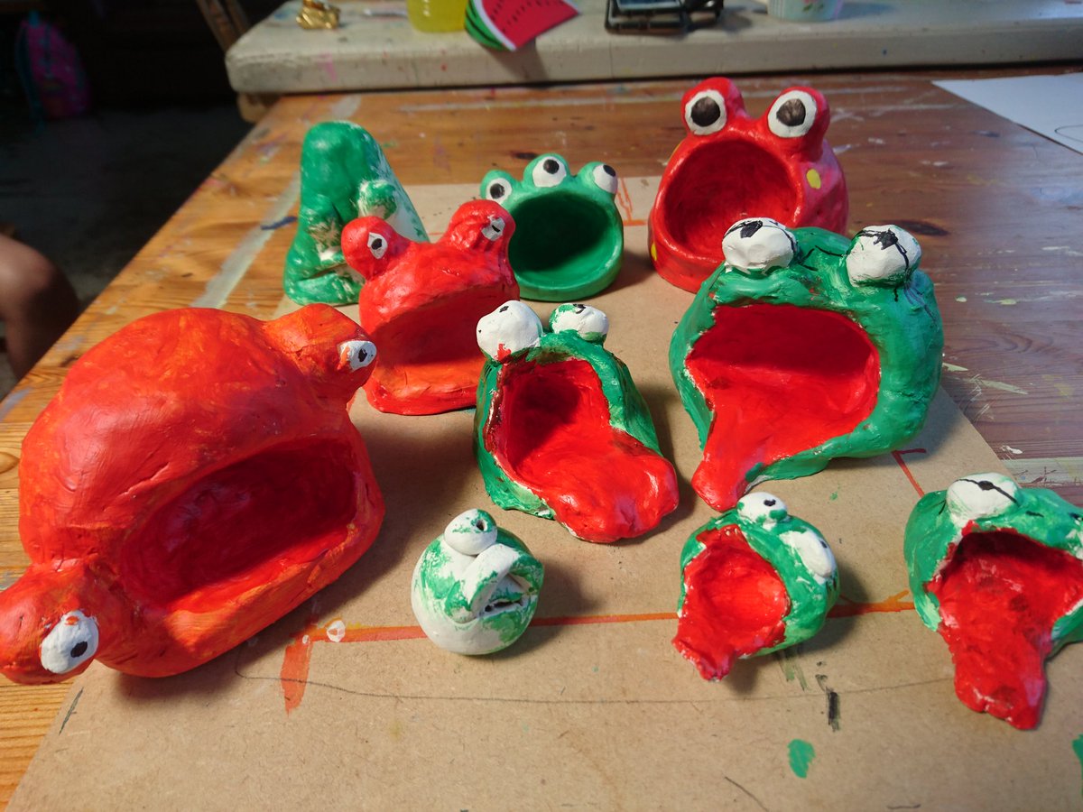 belinda_latimer's tweet photo. I can think of worse things to do! An awesome day creating these with my #homeed group today. Great fun and superb imaginations and making. Just 2 spaces left on the next H E course at my Stoke studio #homeschooling #stokecep #stokeculture #artinstoke @K8ENICS @StokeCEP @CQHPod https://t.co/cFbATCG0Qy