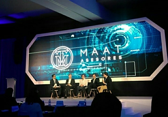 IMEFU_UNAMFCA's tweet photo. Panel: "Fintech para la inclusión financiera". #SimposiumIMEF #FintechEmpoweringBusiness https://t.co/Wb3OvPNglj
