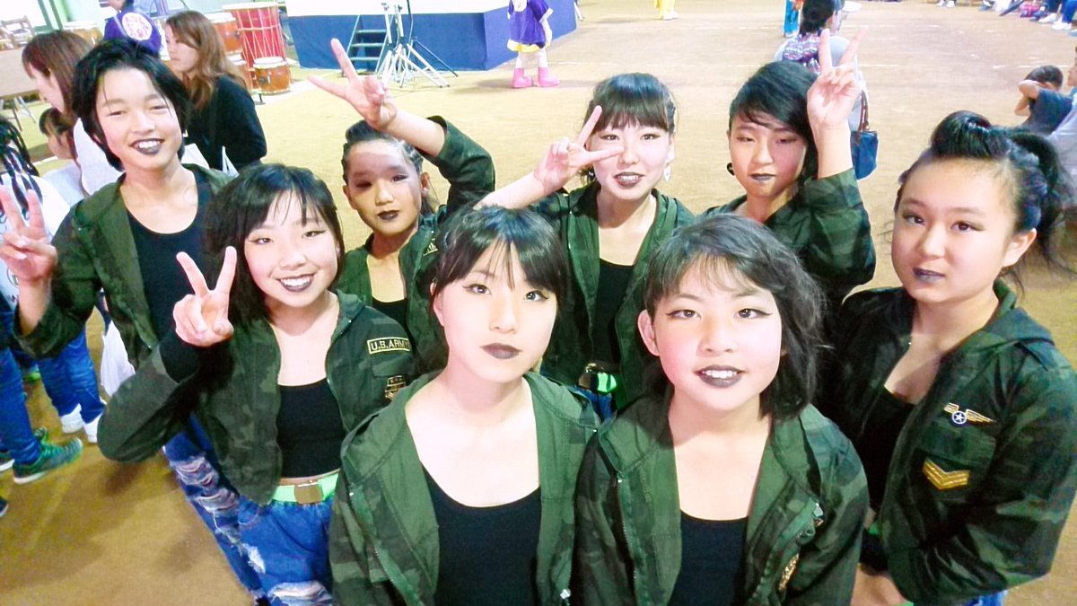 RubiksCubeDS's tweet photo. 5月13日(日)
西粟倉温泉祭り

あいにくの雨だったけど
屋内なんで関係なし！（笑）
楽しめました👌
Rubik’sCube大原もだんだんイベントに慣れてきて
ダンスのスキル、表情、衣装やメイクにもこだわってきてます♪
ますますこれからが楽しみ💕✋ https://t.co/CsDRWvTNG6