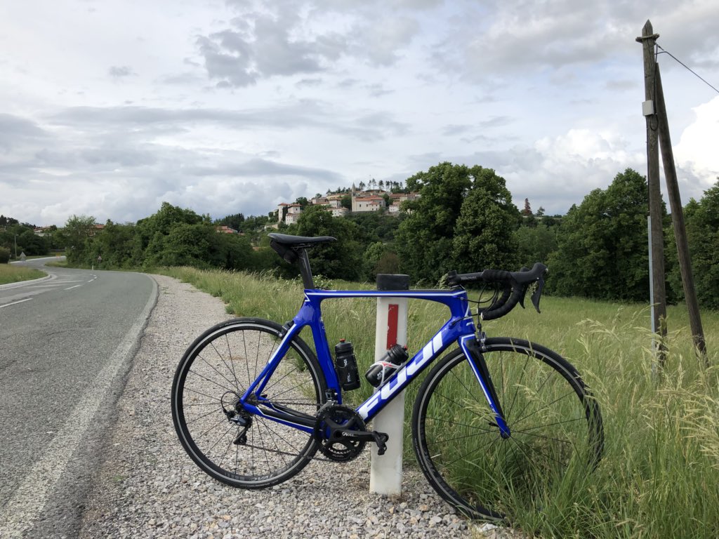 TimotejBavec's tweet photo. #enjoybike #ride #fuji #clouds https://t.co/Xhf21KZO5y