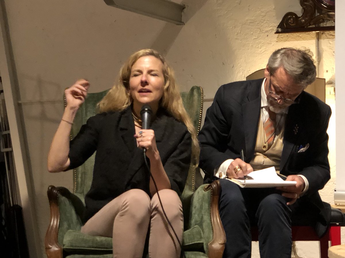 Nerys__'s tweet photo. .@clairecameron “Il lavoro di preparazione a #LOrso mi ha presa un po’ come un’ossessione, sono andata anche a parlare con un uomo che ha soccorso le vittime della storia vera a cui mi sono ispirata” @SEMLibri https://t.co/Dh5osV7WeR