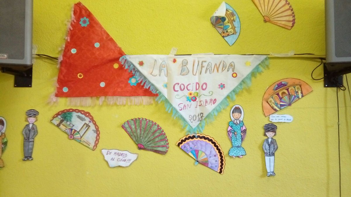 Soraya_Alcala's tweet photo. Gracias al Centro Cultural Ciudadano #Labufanda hoy nos hemos comido un cocido madrileño.
#fiestasSanisidro #Coslada @Ayto_Coslada @OndaCeroCoslada https://t.co/QyEo9vOreO