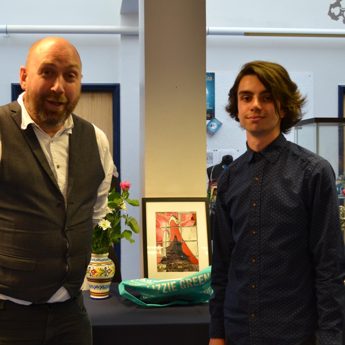 LinlithgowArtCo's tweet photo. Collective Prize winners: Main prize: Amy Norris, students choice: Katie Taylor,  runner up: Connor Osborne.  Thank you again to sponsors @CASSART what a great night :) https://t.co/hZxcymGMXx