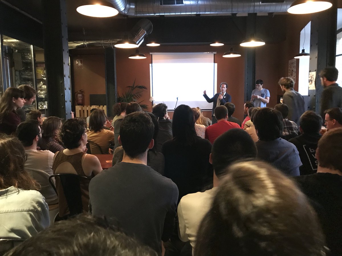 MindtheByte's tweet photo. …and now is @alfonsnic turn at @BlackLabBCN. He will be speaking about Neural Networks, Support Vector Machines and Random Forest in a comprehensible manner. Wait, is that even possible?? https://t.co/sbwvkpDOe5