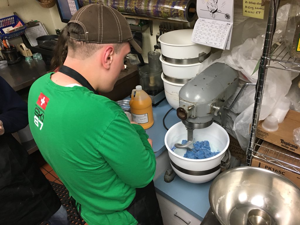 RT @CaraThomasNews @bagelgrove is opening its doors to autistic teens! They’re learning how to make #rainbowbagels. @kelbermancenter
