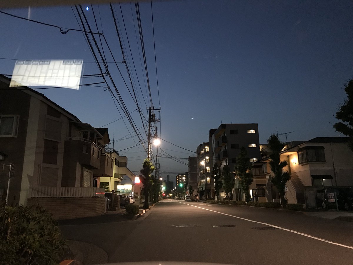 Michitaka On Twitter 現在朝の４時過ぎ 空が明るくなってきました 本日の東京の日の出は４時36分 日の出が早くなりましたね こんな時間でも車 バイクが多くなって早朝から働いている方が沢山います 感謝しないとね