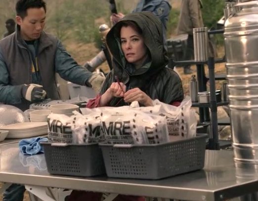 designdan's tweet photo. Here we go again. Packaging we designed at #DesignDepartment for our customer #MealKitSupply makes it to Hollywood on the new series Lost In Space. #packagedesign #buffalony https://t.co/74xcwyTIVr