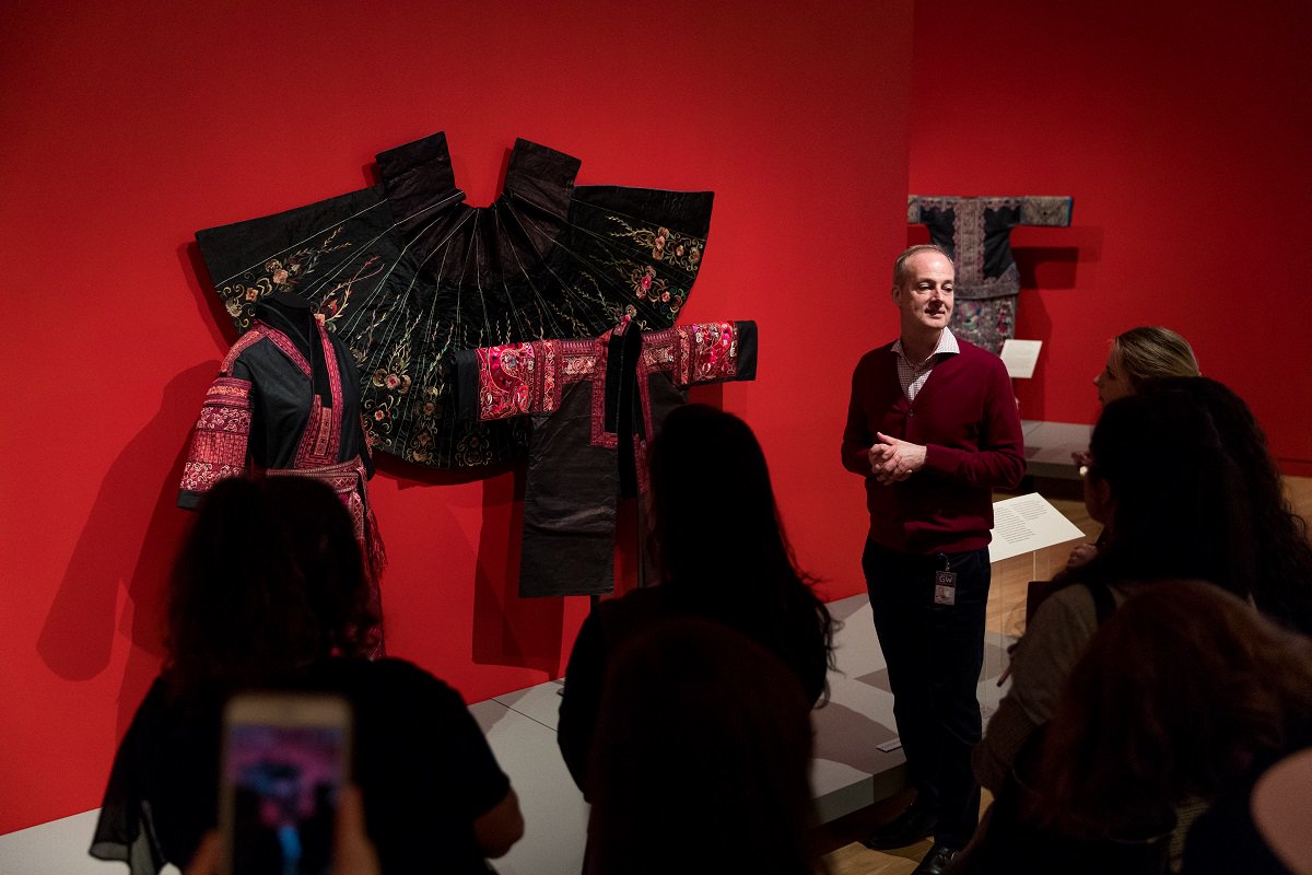 GWTextileMuseum's tweet photo. This Friday is #ArtMuseumDay! Celebrate with a free curator tour of #VanishingTraditions or learn to cross-stitch in #Textiles101 https://t.co/2KLjPxm2yZ