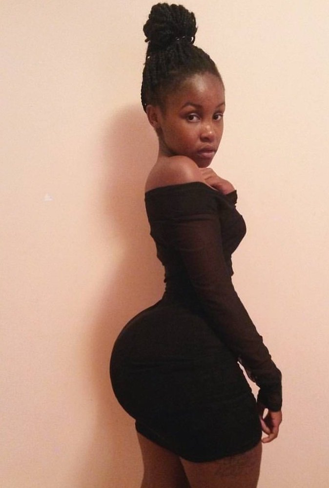 HBhekzin's tweet photo. #CurvesForDaniel somebody help who's this https://t.co/4BypCBjPro