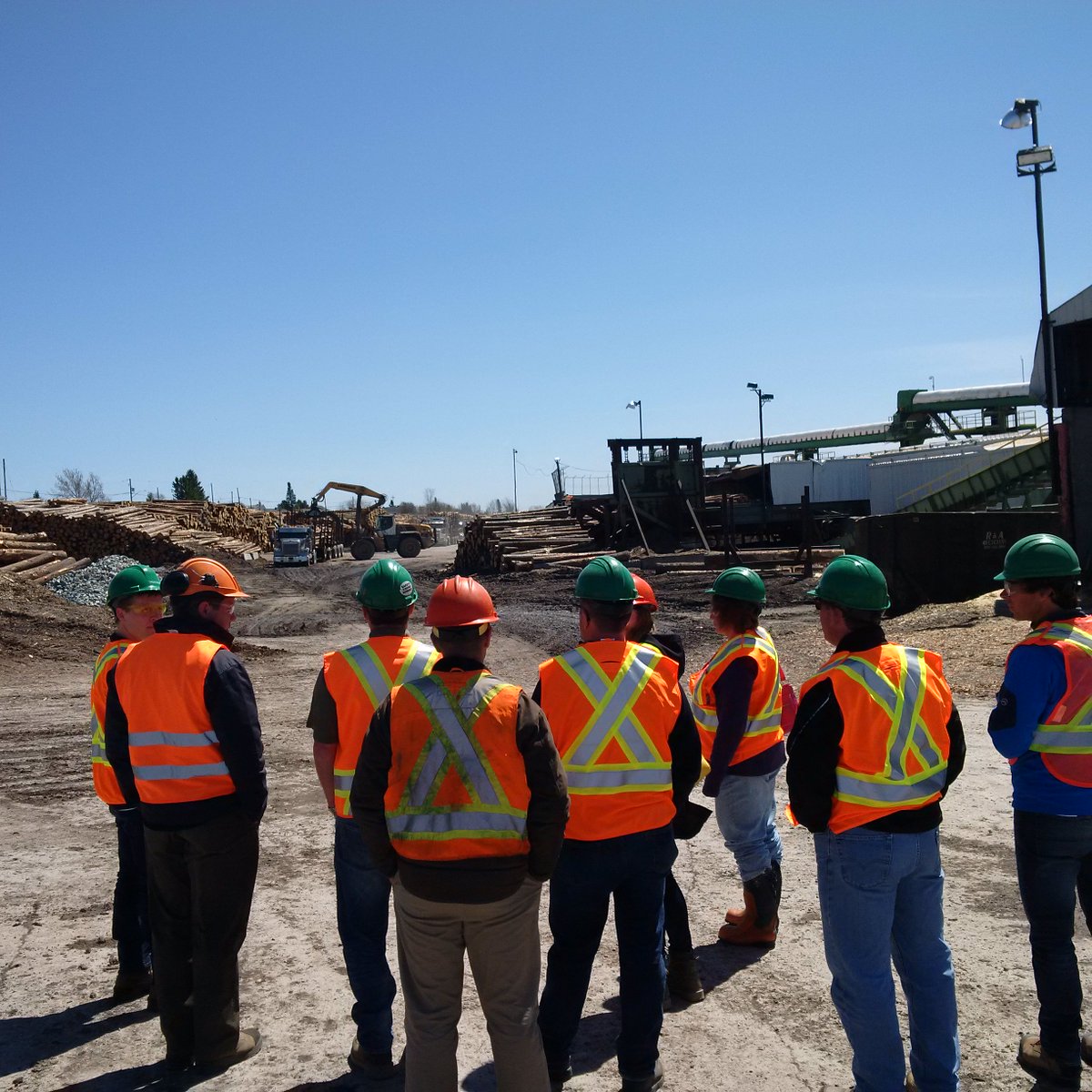 EACOMTimberCo's tweet photo. Bienvenue @_OPFA #OPFA2018 à #Timmins, #Ontario, l’emplacement de notre #scierie @EACOMcorp qui opère dans la communauté depuis 99 ans – et va toujours fort ! #NotreForêt https://t.co/GGkeqqwhHh