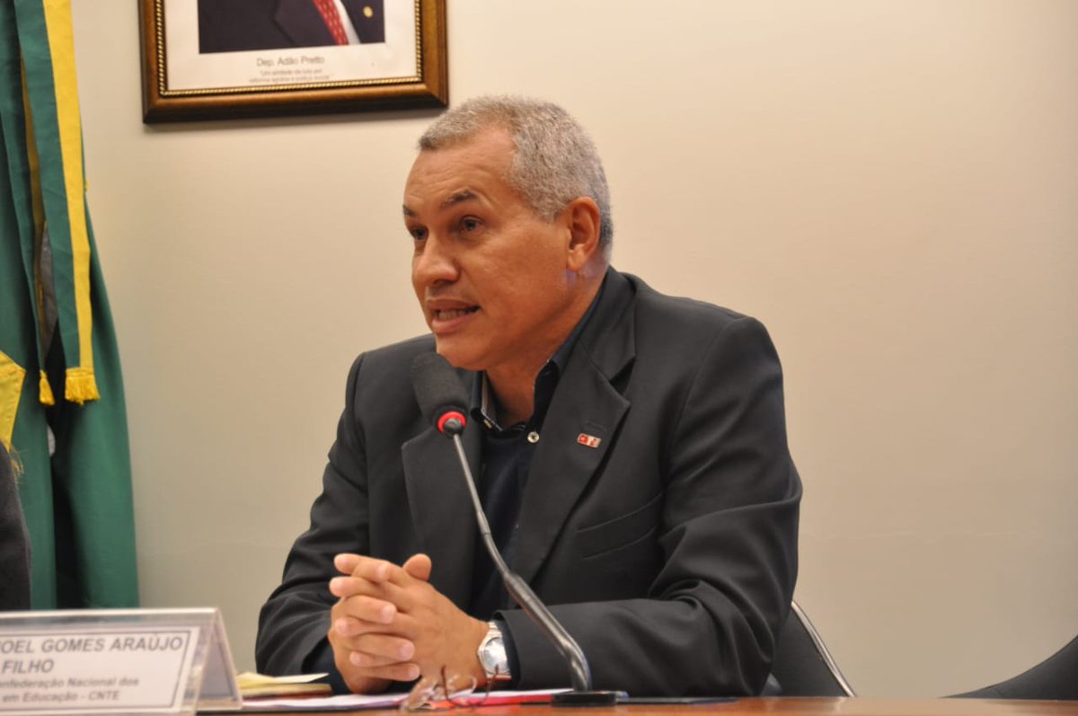 CNTE BRASIL в Twitter: „#Fundeb Heleno Araújo destacou a necessidade da União investir mais recursos no piso e na carreira dos trabalhadores em educação. "Alguns dizem que há um problema de gestão.