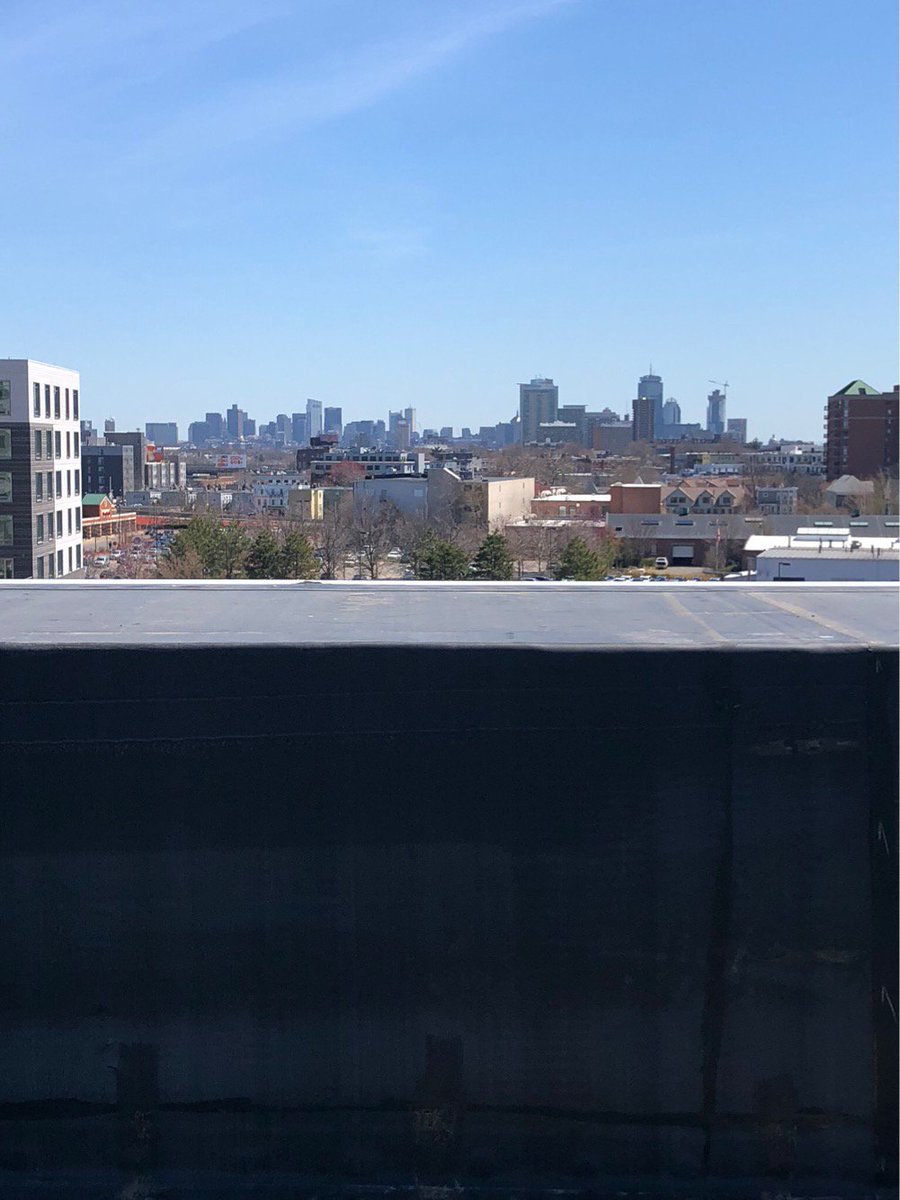 PIDGEONandCO's tweet photo. Weโre talking window treatments for Twenty Six Boston Landing. To black out or not to black out? Also, peep that amazing skyline of #Boston!
.
.
.
#pidgeonandco #anderson #andersonwindows #bostonskyline #BostonLanding #26BostonLanding #LuxuryApartment https://t.co/POLHYC2gkt