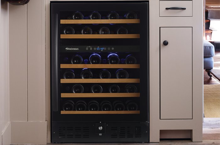 WineEnthusiast's tweet photo. With duel zone temperature control, it’s the perfect place to store both your favorite reds and whites. https://t.co/eQK73ggyYP #WECatalog https://t.co/jP1Zskkw6h