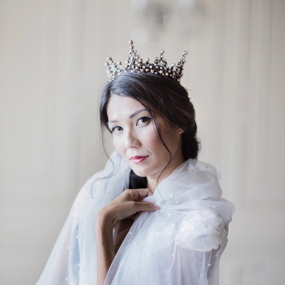 The Royal Wedding is only 5 days away, and we cannot wait to see The Dress! Or if she chooses a tiara. 
#kathrynbassbridal #weddingdress #bridal #weddinginspo #canadiandesigner #madeincanada #withlove #fairytale #magical  #pursuepretty #dowhatyoulove  #royalwedding #crown #tiara