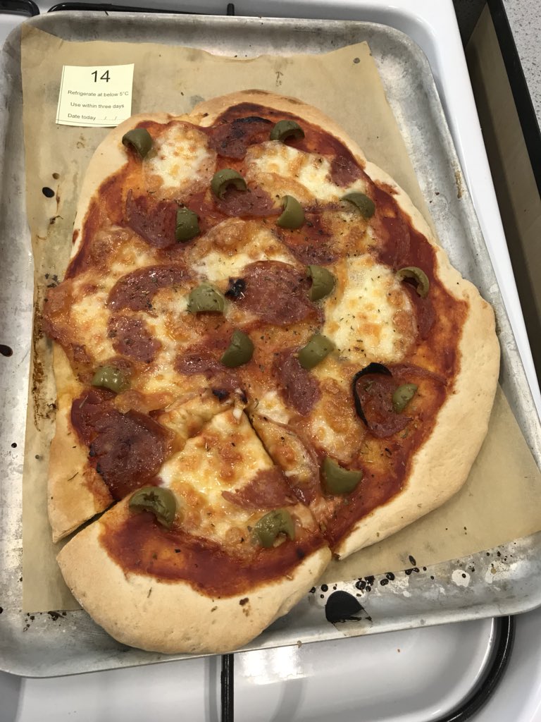 Cothamfood's tweet photo. Year 7 pizza today #teachingacitytocook @cobchef @fiargent @FoodTCentre @TheSchoolOfFood @CothamSchool https://t.co/f7fco3xh9D