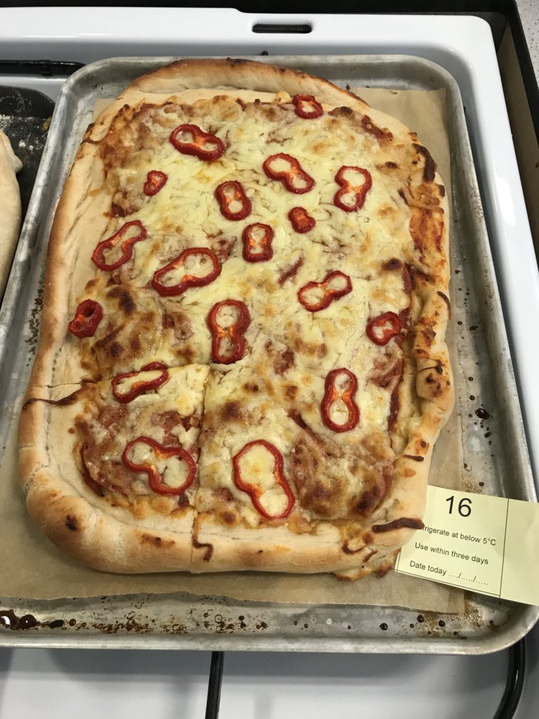 Cothamfood's tweet photo. Year 7 pizza today #teachingacitytocook @cobchef @fiargent @FoodTCentre @TheSchoolOfFood @CothamSchool https://t.co/f7fco3xh9D