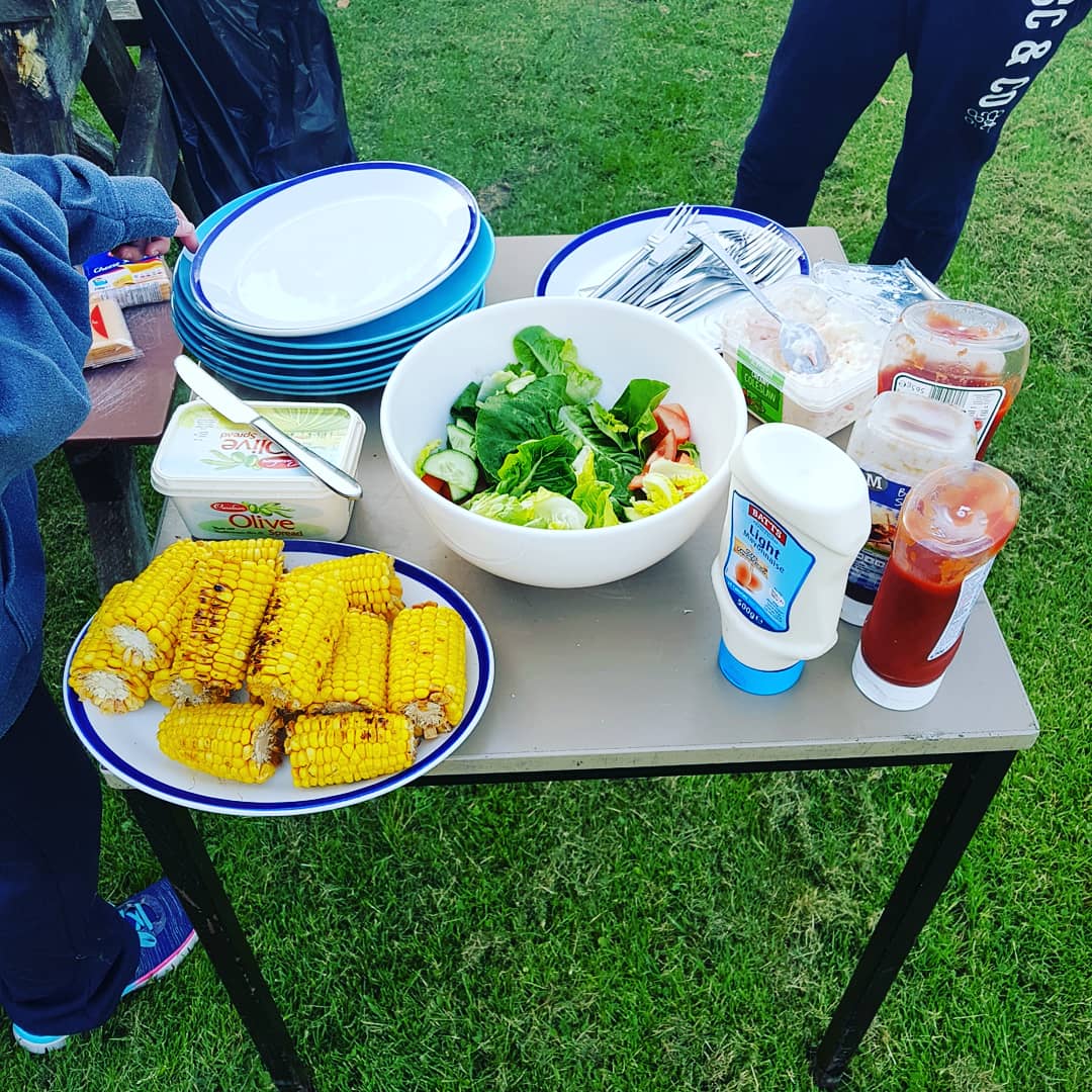 Seeds_4_Success's tweet photo. Lovely sunny evening for a BBQ outside the youth centre.
#s4s #seeds #seeds4success #youthwork #mere #wiltshire #bridgingproject #bbq #funnyyellowcheese #sunnytuesday #sunnyevenings #eveningbbq https://t.co/HEfU99tYAf