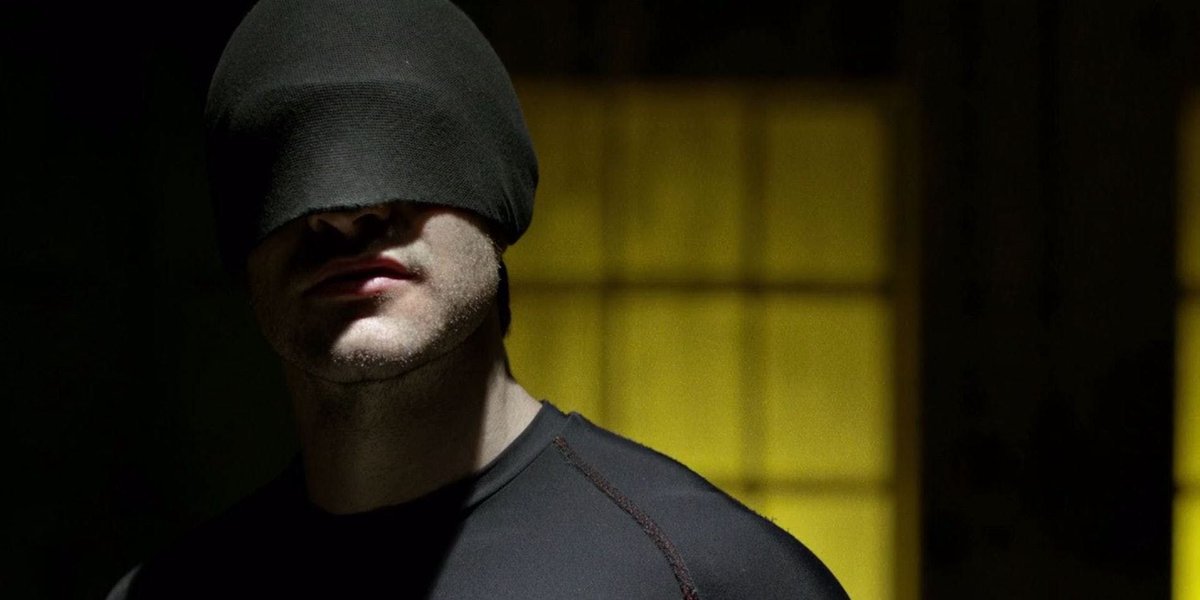 screenrant's tweet photo. #Daredevil's black costume is BACK in new season 3 set photos https://t.co/yJHQOtSgAM https://t.co/FlLwmH8f20