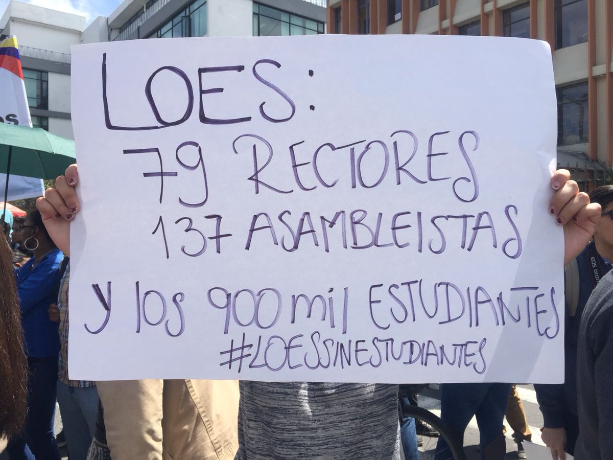 kolectiVOZ's tweet photo. A cien años de la Universidad de Córdoba, en Ecuador la #ReformaLOES #LOESsinEstudiantes atenta a la democratización de la educación superior, el acceso a ella y la autonomía universitaria. Más becas desde los fondos públicos, más Ciencias Sociales!! Señalan sus dirigentes https://t.co/XQfjZlvNdr